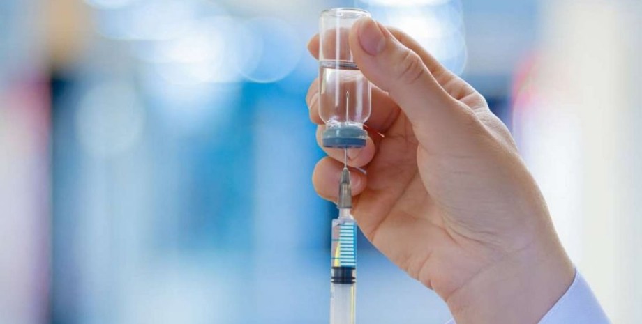 коронавірус в Україні, смерть від вакцини, вакцина