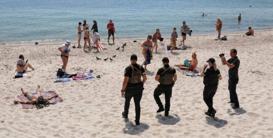 вручение повестки пляж вручение повестки пляж, Военное положение в Украине. Какой будет мобилизация с 1 сентября