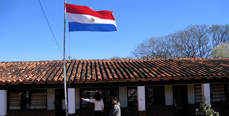 Флаг страны, Парагвай, уволили чиновника, сделка с выдуманной страной, Соединенные Штаты Кайласы, меморандум, министр
