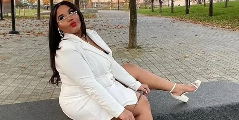 Кэрол Акоста Кэрол Акоста