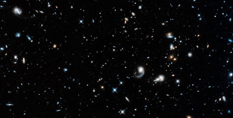 NASA, ESA и A. Shapley (UCLA)