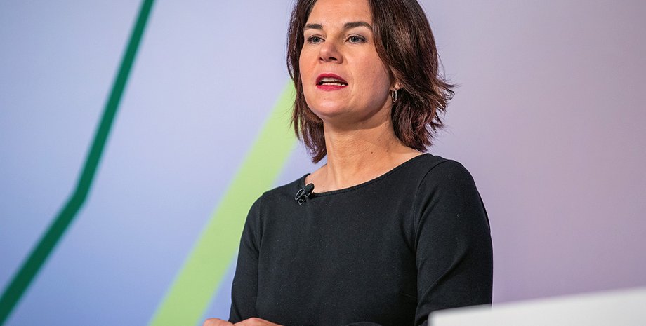 Анналена Бербок, министра иностранных дел Германии, глава МИД Германии Анналена Бербок