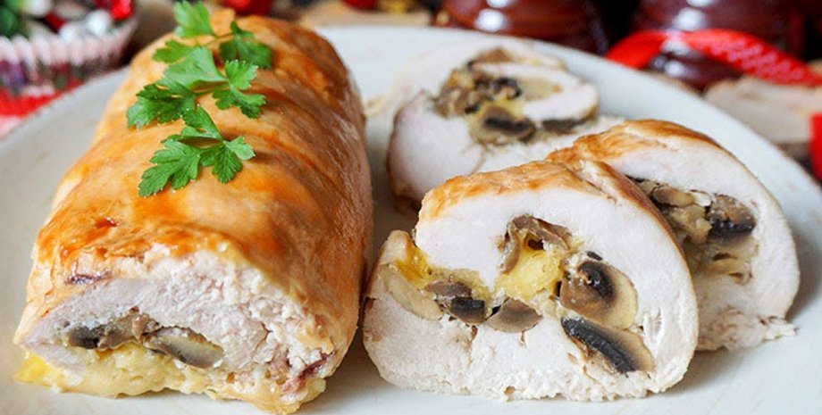 Куриный рулет с грибами, рецепт куриного рулета, рулет с грибами, рецепт из мяса