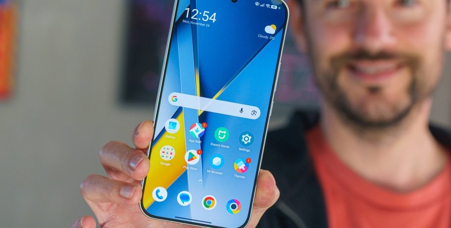 Poco F8 Ultra смартфон