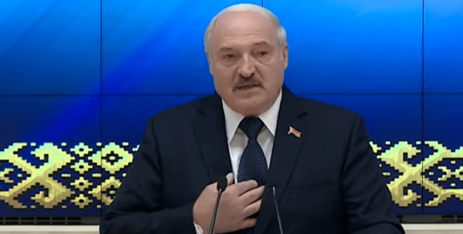 "Дівчаток-лесбіянок я прощаю, геї — гидота, але не всі": Лукашенко висловився про ЛГБТ