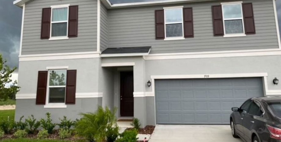 Невідомий самовільно жив у будинку жінки понад рік, але саме їй загрожує суд