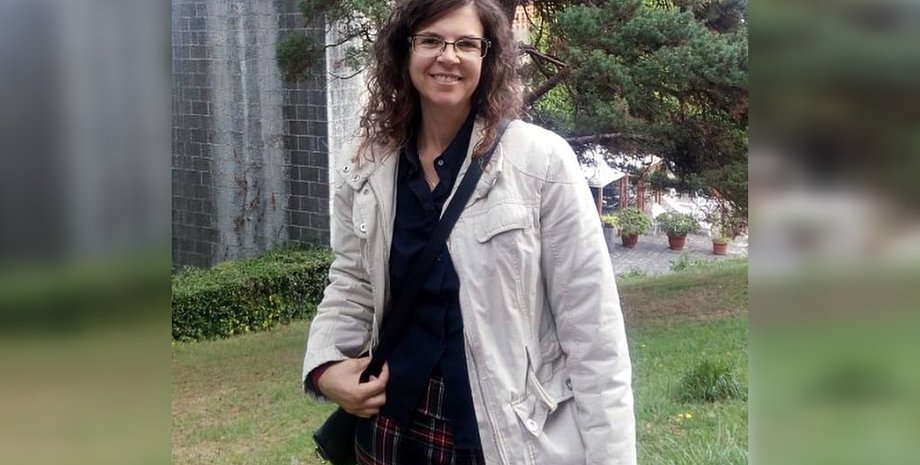 48-річна Сільвія Лопес