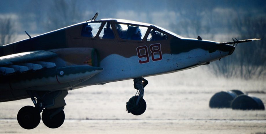 Штурмовик Су-25УБ./Архивное фото.