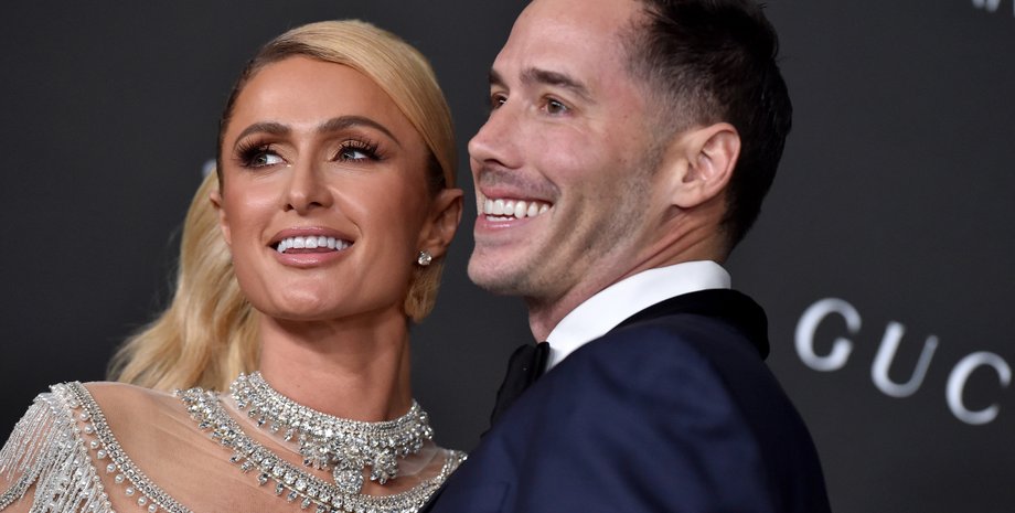 перис хилтон сын, коляска диор, коляска за 180 тысяч грн, как выглядит сын перис хилтон, прогулка в парке