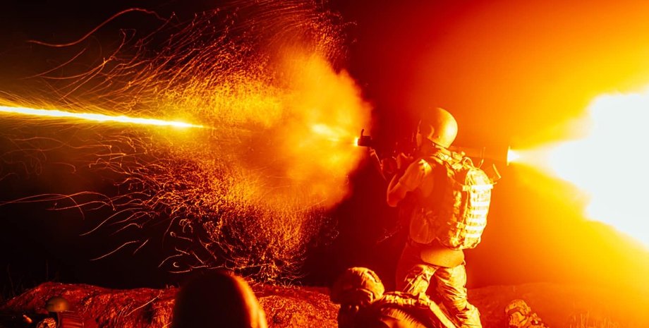 Українські захисники, постріл із гранатомета вночі, контрнаступ України, Наступ на Харків 2023, Контрнаступ ЗСУ 2023, Контрнаступ це, Контрнаступ ЗСУ, Контрнаступ ЗСУ в Запорізькій області, Фокус контрнаступ,