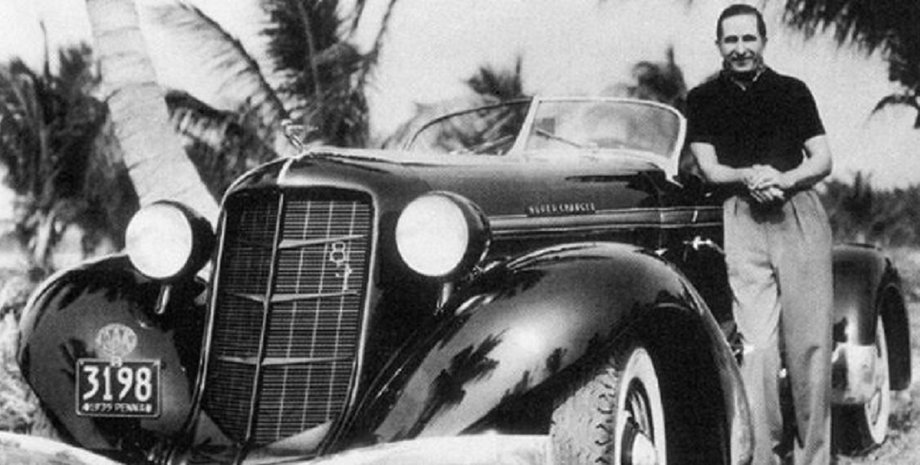 Сахновський і Auburn 851 Олексій Сахновський