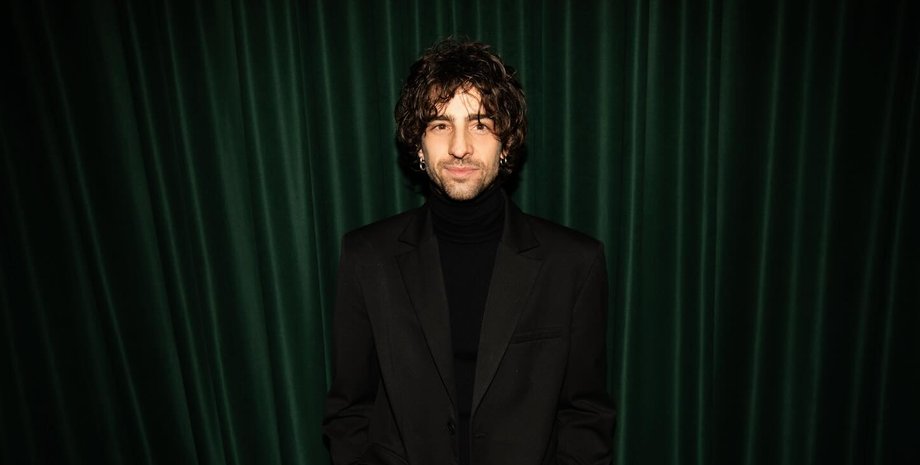 Співак Володимир Дантес потрапив у скандал через піратство