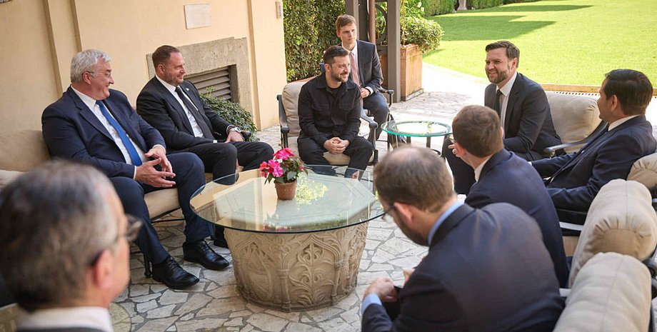 Зеленский и Вэнс в Ватикане