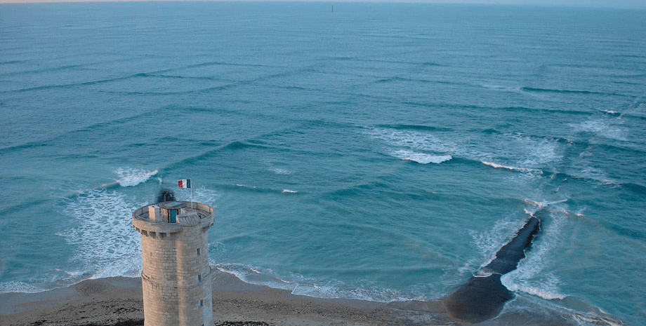 Квадратні хвилі, небезпечні хвилі, вир, острів Іль-де-Ре, рідкісне явище, природне явище, поверхня океану, сильні хвилі,