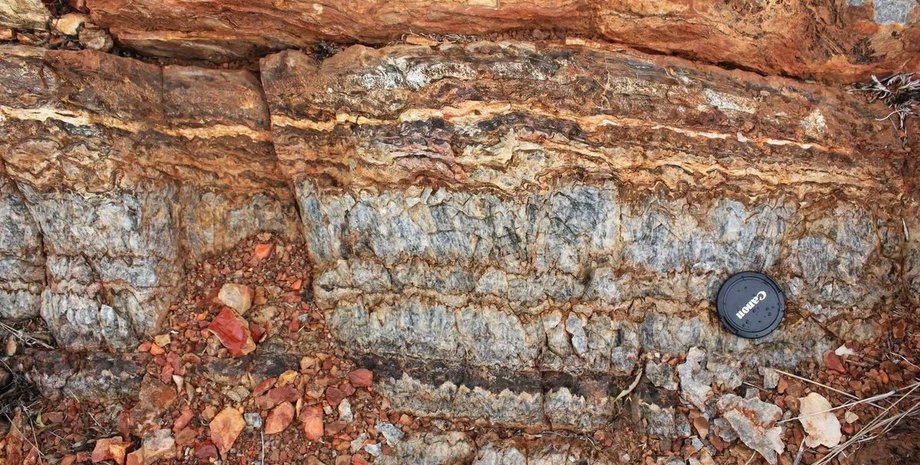 барит, породи бариту, стародавні породи