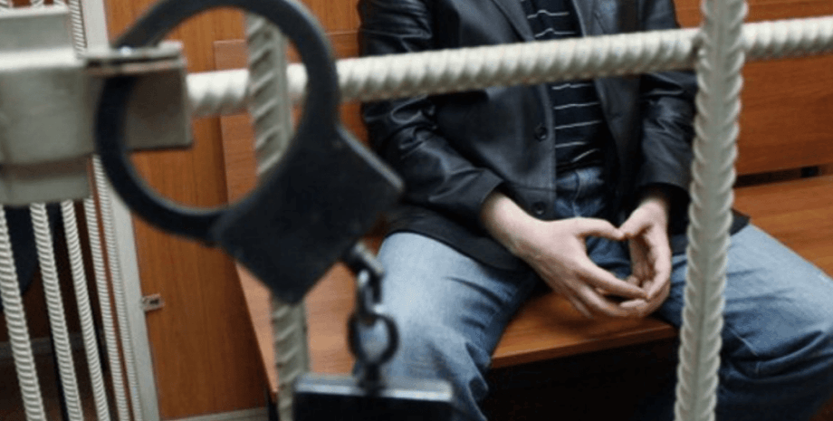 Осужденный на скамье подсудимых