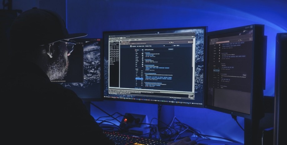 Хакер, програміст, комп'ютер, код