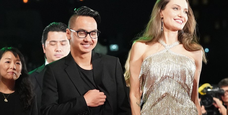 Анджеліна Джолі, син анджеліни джолі, анджеліна джолі стиль, аеропорт, бред пітт діти, меддокс джолі пітт