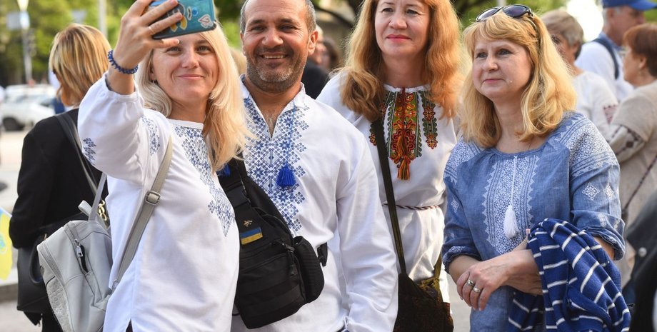 какой сегодня праздник 21 мая, 21 мая что нельзя делать, день чаепития, новый праздник в Украине, церковный календарь