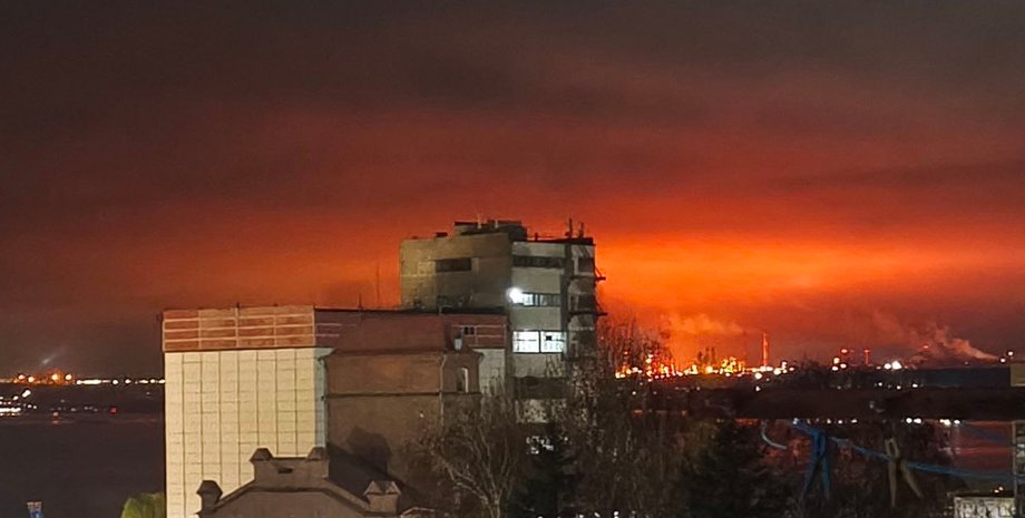 В Саратове дроны атаковали НПЗ Саратов НПЗ взрывы взрывы