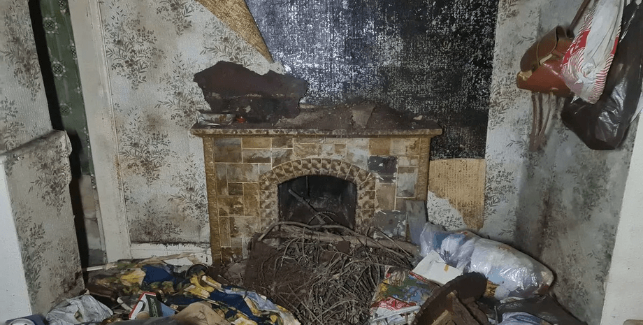 Покинутий фермерський будинок, будинок, житло, покинутий будинок, моторошні речі, дивні предмети, ляльки, старі речі, старий будинок