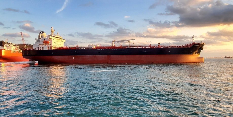 танкер, тіньовий флот, санкції, нафта, Евросоюз