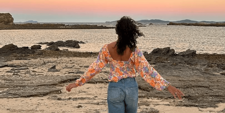 Женщина 2 месяца бесплатно жила на острове, туристка, путешествие в Австралию, жизнь на отдаленном острове, райский остров