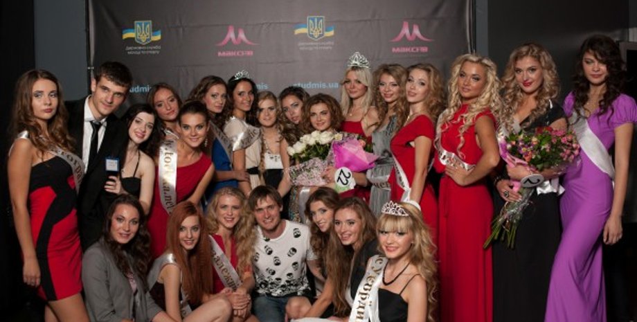 Александр Санченко (внизу) / Фото: https://www.facebook.com/UACEC/posts/1014663475582736