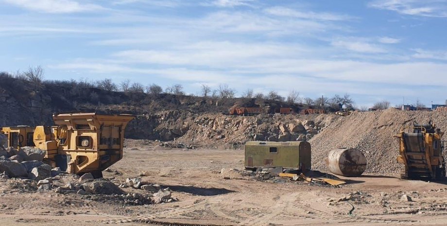 Полезные ископаемые, незаконная добыча