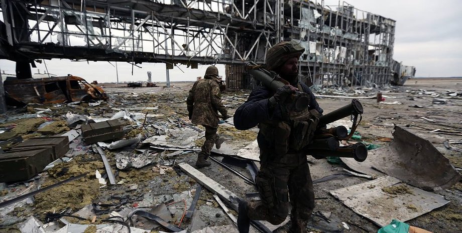 Бой в аэропорту Донецка / Фото: facebook.com/sergei.loiko