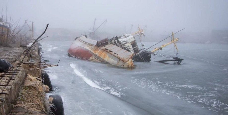порт, Мариуполь, разрушения, война в Украине, оккупированный город