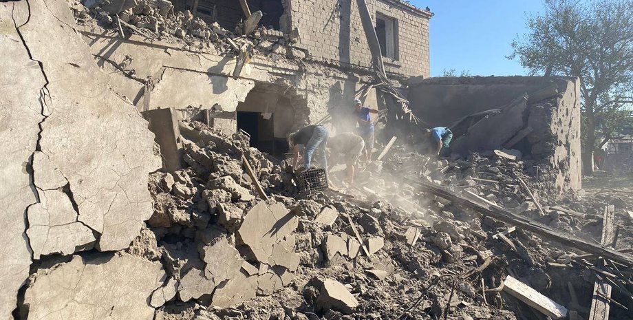 новости кривого рога, ракетный удар кривой рог, полиция, ГСЧС, спасательная операция