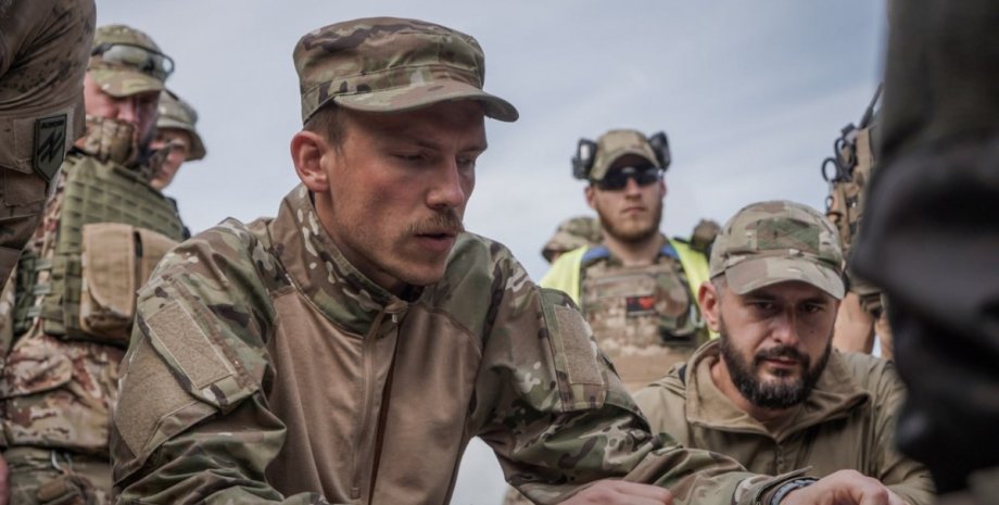 Денис Прокопенко Денис Прокопенко, командир азова, азовцы, скандал