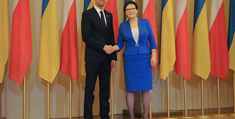 Арсений Яценюк и Эва Копач / Фото пресс-службы КМУ