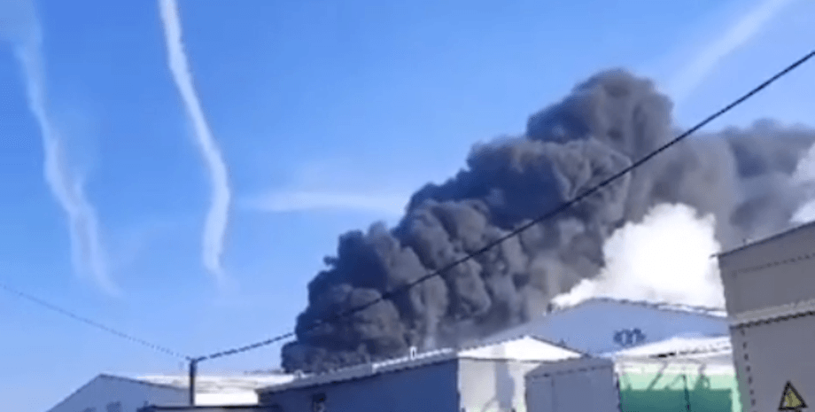 Пожежа, завод РФ, пожежа в РФ