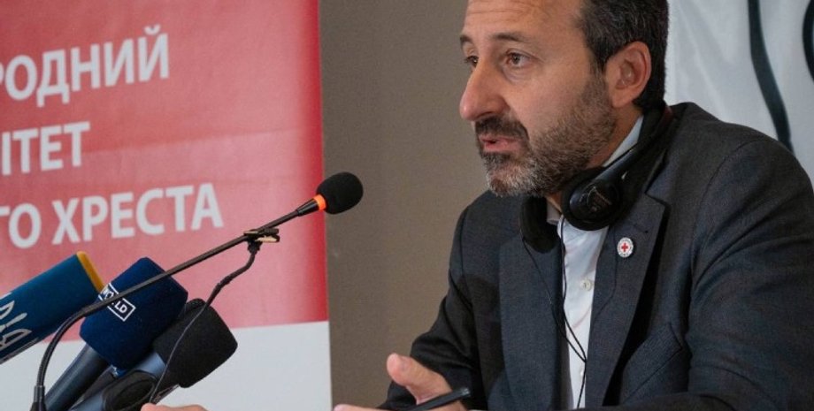 Роберт Мардини, Красный Крест, фото