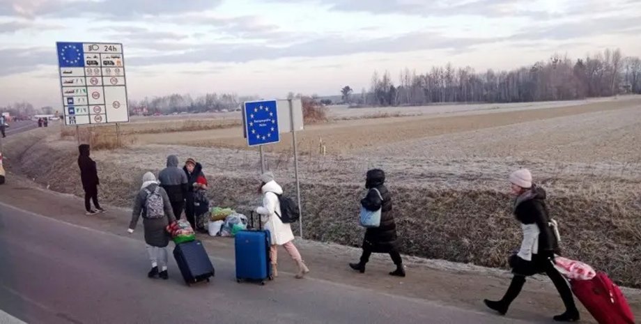 Виїзд жінок з України Жінки кордон Україна