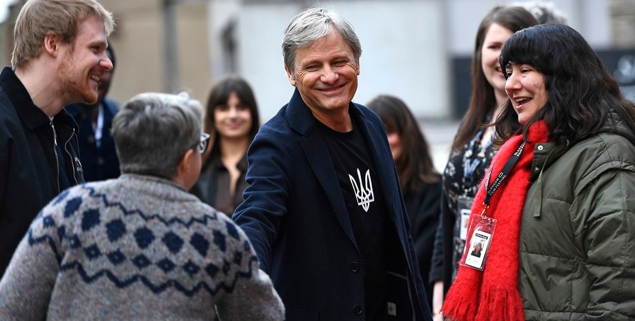 Вигго Мортенсен, украинский трезубец, глазго