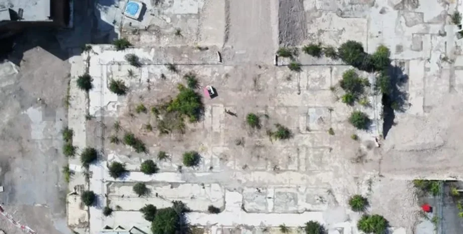 замок, Англія, розкопки, Шеффілд, дослідження, історія, Шотландія, в’язниця, руйнування, завоювання, громадянська війна, громада, археологи, археологія, руїни, вежа