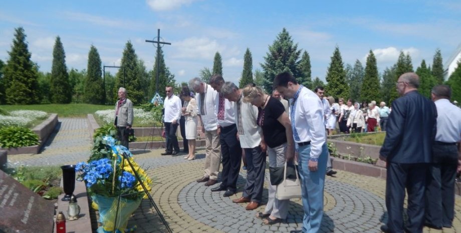На Ивано-Франковщине почтили память жертв НКВД / Фото: "Радио свобода"