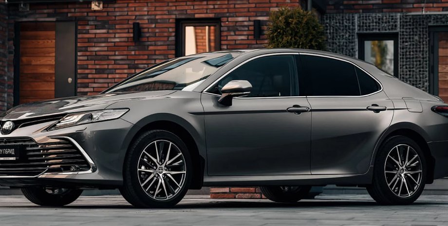 Toyota Camry Hybrid 2022 Toyota Camry Hybrid 2022 была изъята в пользу государства