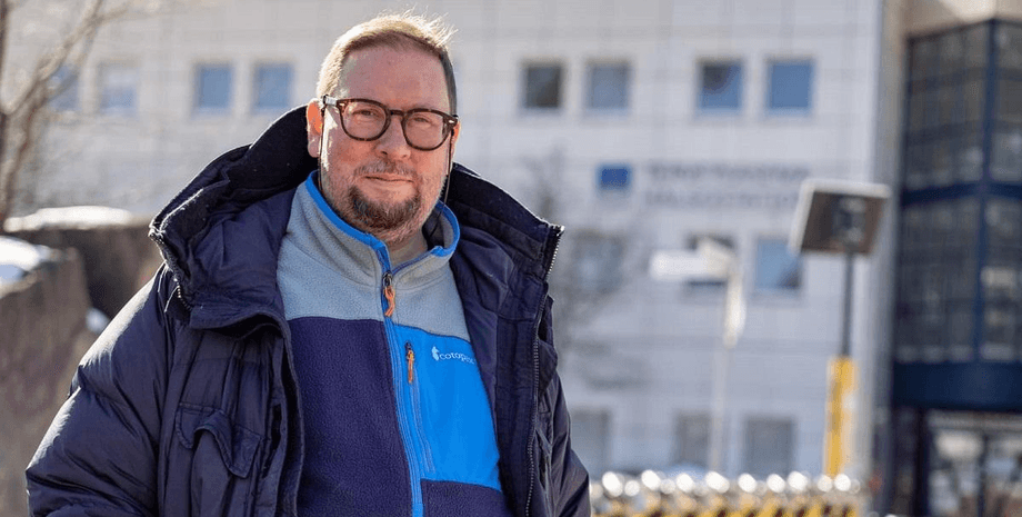 Заместитель мэра Хельсинки, Пааво Архинмяки, задержала полиция, рисовал графити,