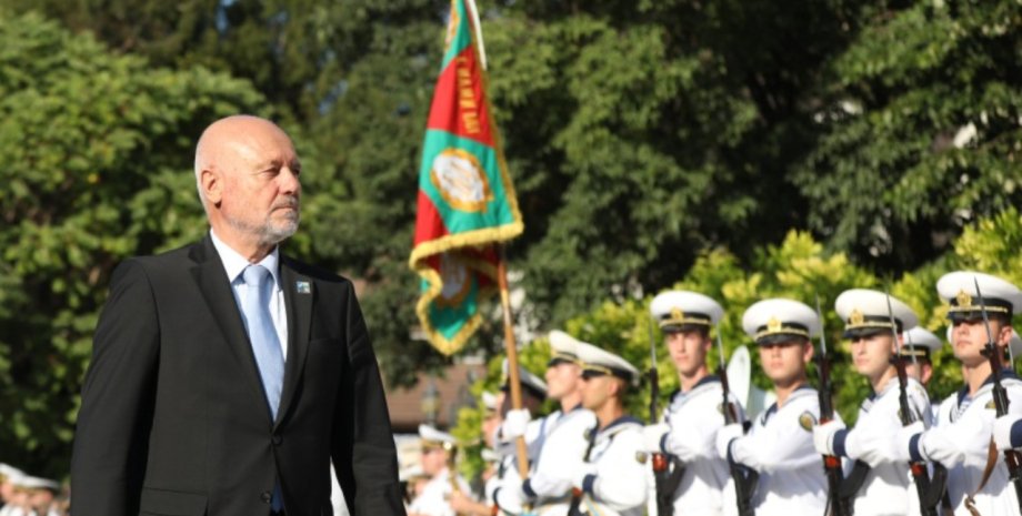 Болгарія, Тодор Тагарев, НАТО, прапор, міністр оборони Болгарії