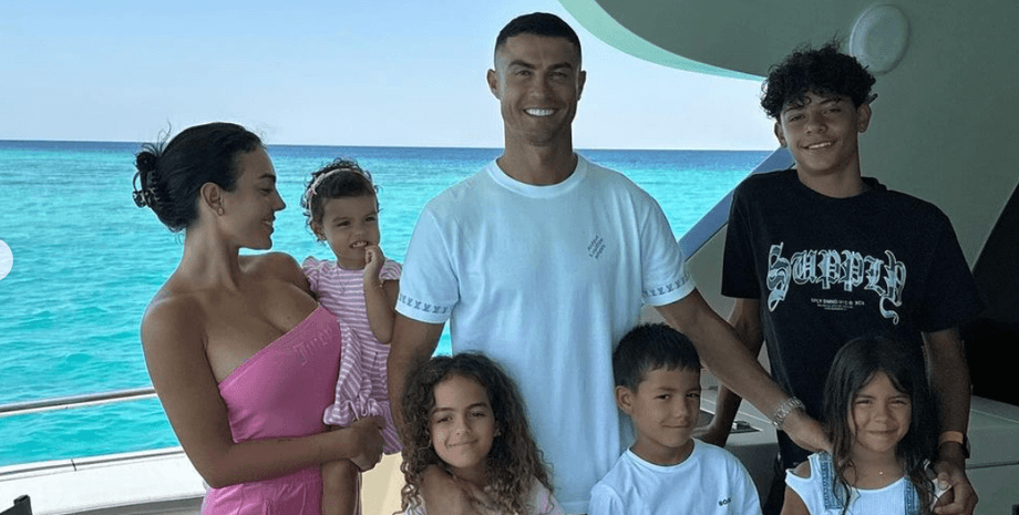 Криштиану Роналду сделал предложение Джорджине Родригес: кто она