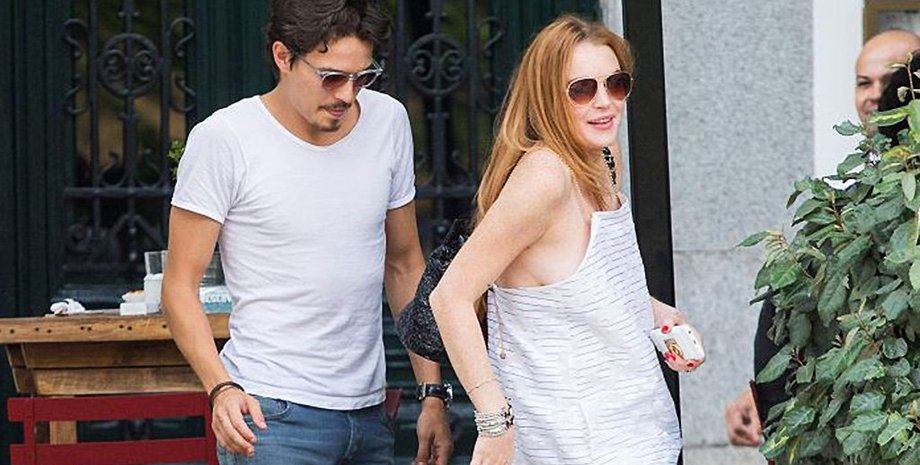 Линдси Лохан удивила сеть редким фото с мужем