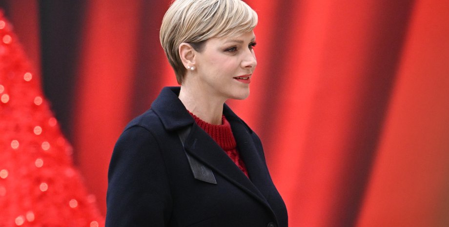 Княгиня Монако Шарлін, Різдво, модний образ