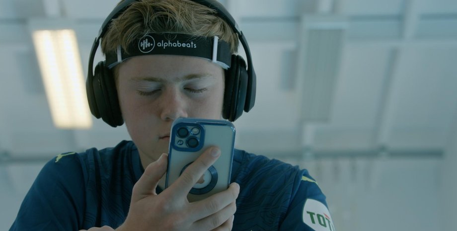 пов'язка Alphabeats