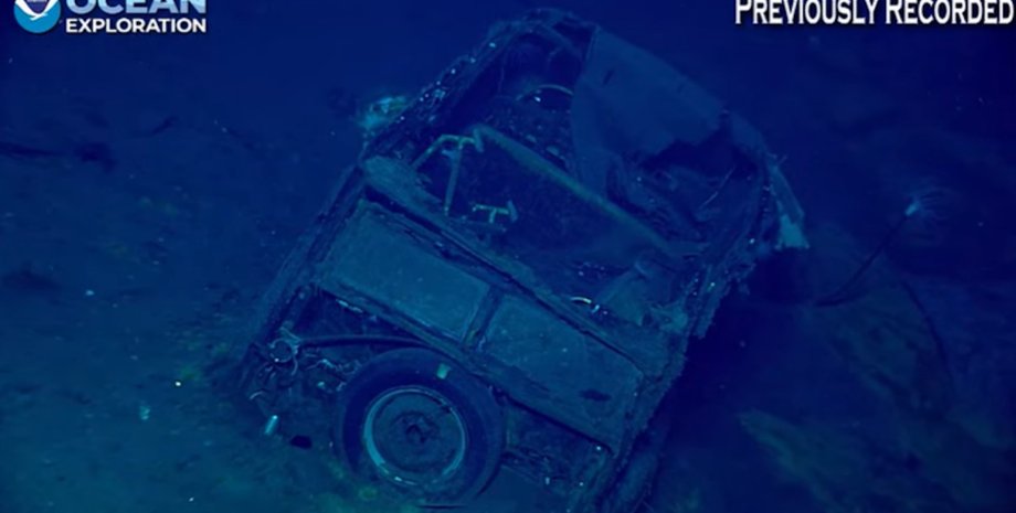 джип на дне океана