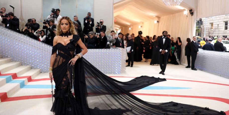 Рита Ора met gala 2023, рита ора и тайка вайтити, Рита Ора стиль, Рита ора прозрачное платье