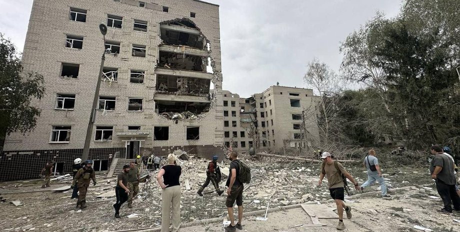 приліт у полтаві, приліт у полтаві сьогодні, полтава вибухи, Ракетний обстріл Полтави